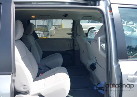 2019 Toyota Sienna Le 7 Passenger из США, поврежденный, VIN 5TDJZ3DC3KS224136